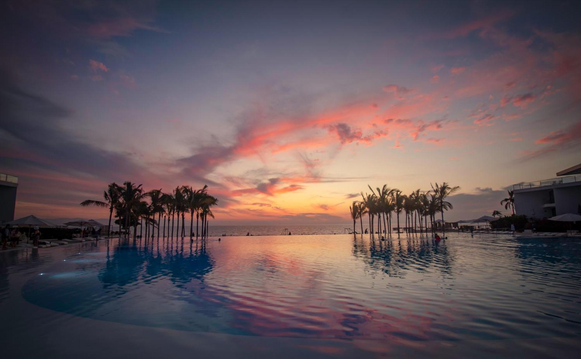 Suites At Aria Luxury Double Suite On The Pacific Coast نويفو فايارتا المظهر الخارجي الصورة