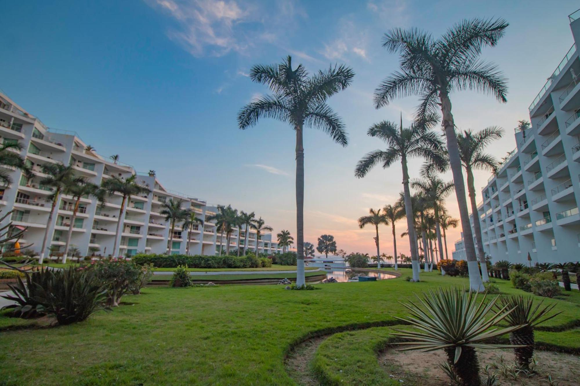 Suites At Aria Luxury Double Suite On The Pacific Coast نويفو فايارتا المظهر الخارجي الصورة